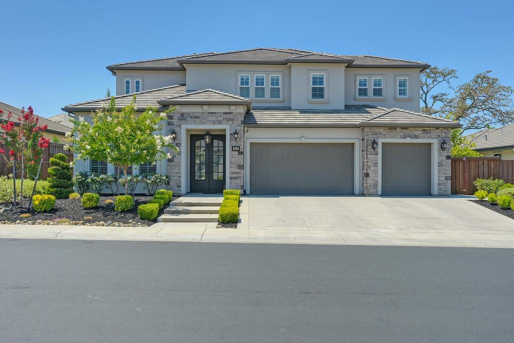 689 Oreno Circle  Folsom CA 95630 photo
