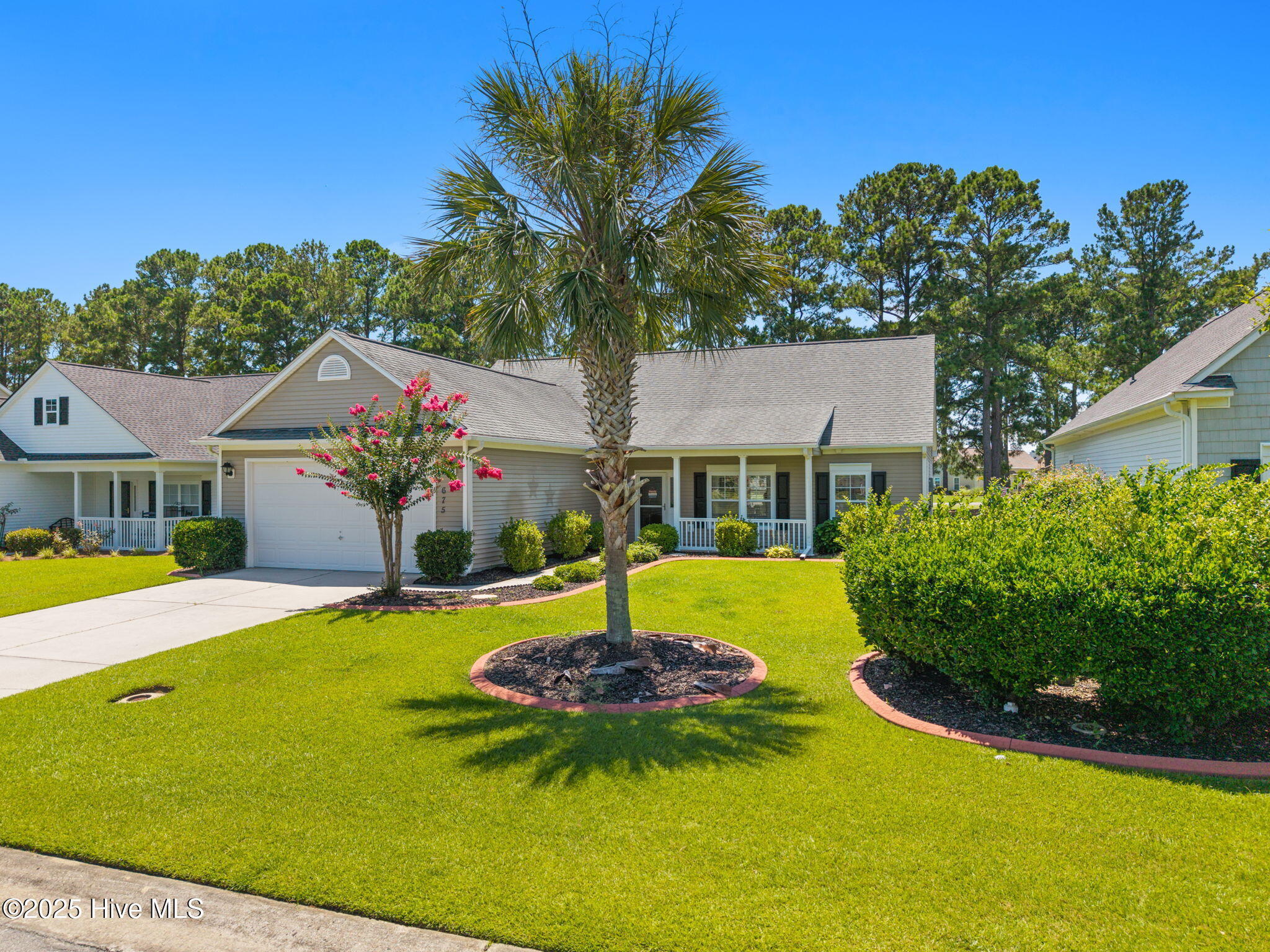 Property Photo:  675 Meadowbrook Lane  NC 28467 