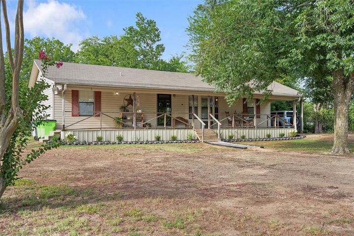 Property Photo:  15197 Farm Road 71 E  TX 75481 