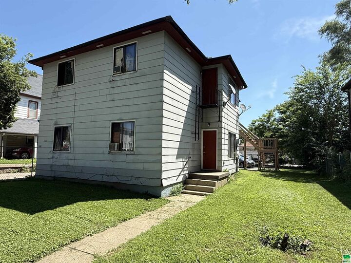 1308-10 Jones St  Sioux City IA 51105 photo