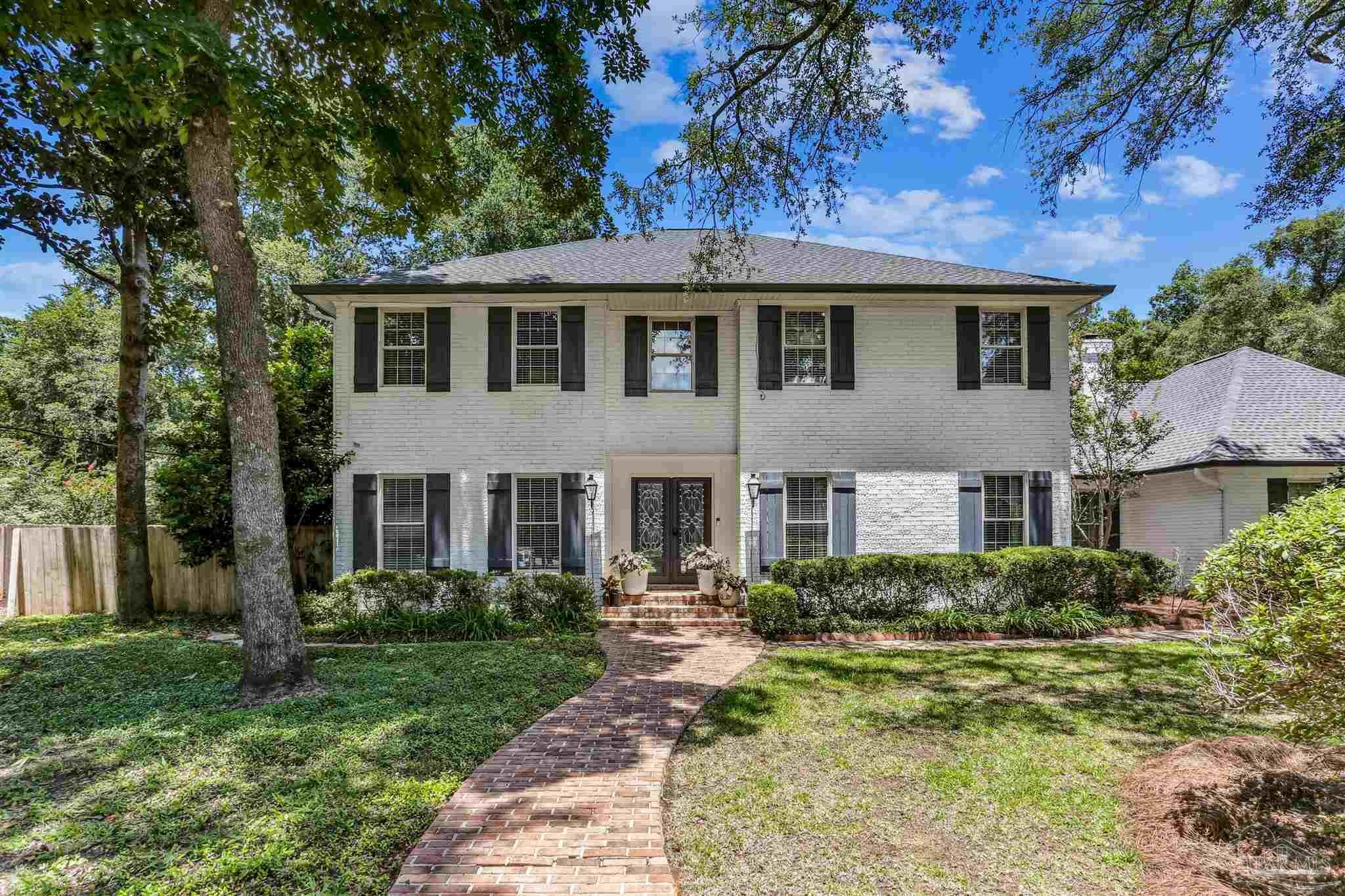 Property Photo:  4820 Velasquez St  FL 32504 