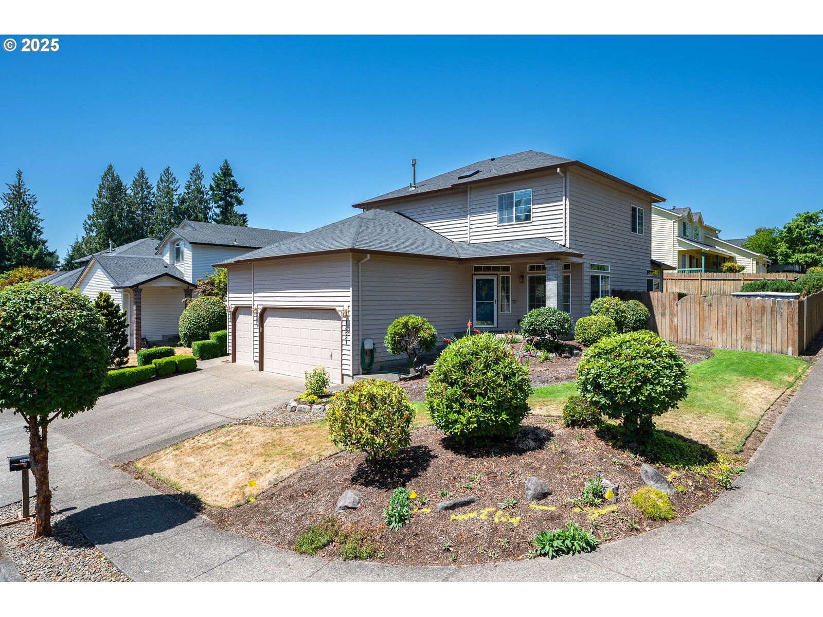 Property Photo: 13631 S Squire Dr OR 97045