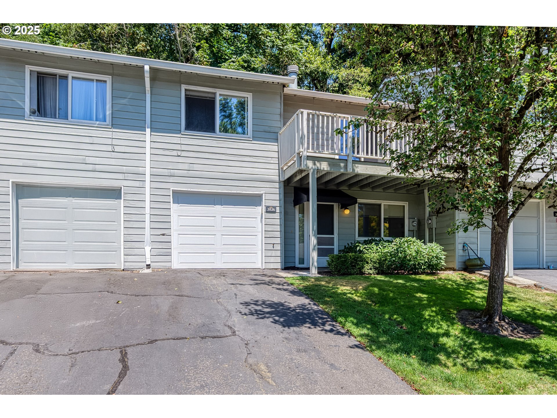 Property Photo: 3826 Botticelli St 11 OR 97035