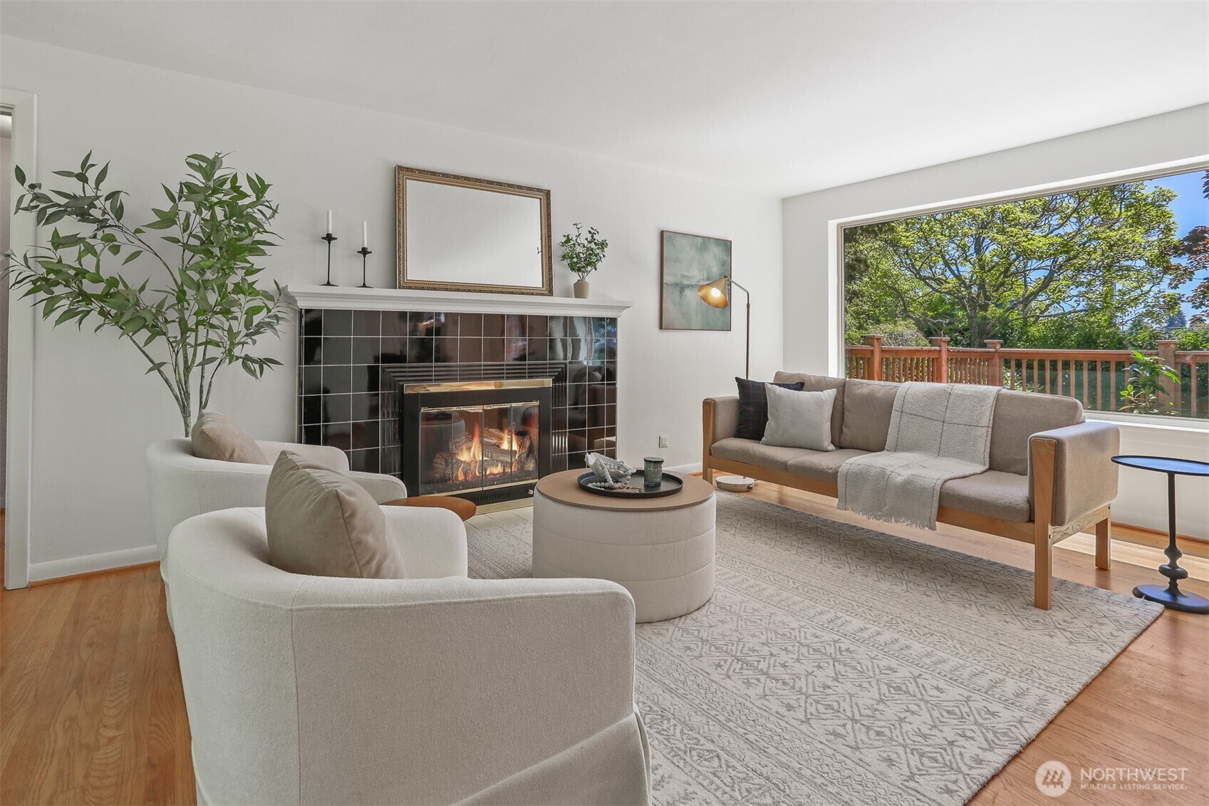 Property Photo: 1811 NW 95th Street WA 98117