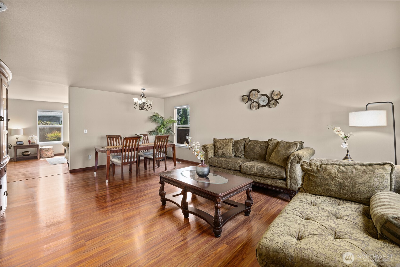 Property Photo:  4910  139th Place SE  WA 98296 