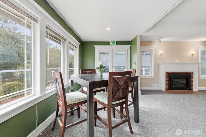 Property Photo: 10516 E Riverside Drive WA 98011