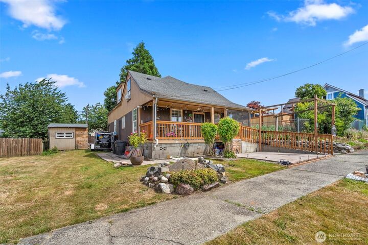 Property Photo: 832 NW Maryland Ave WA 98532