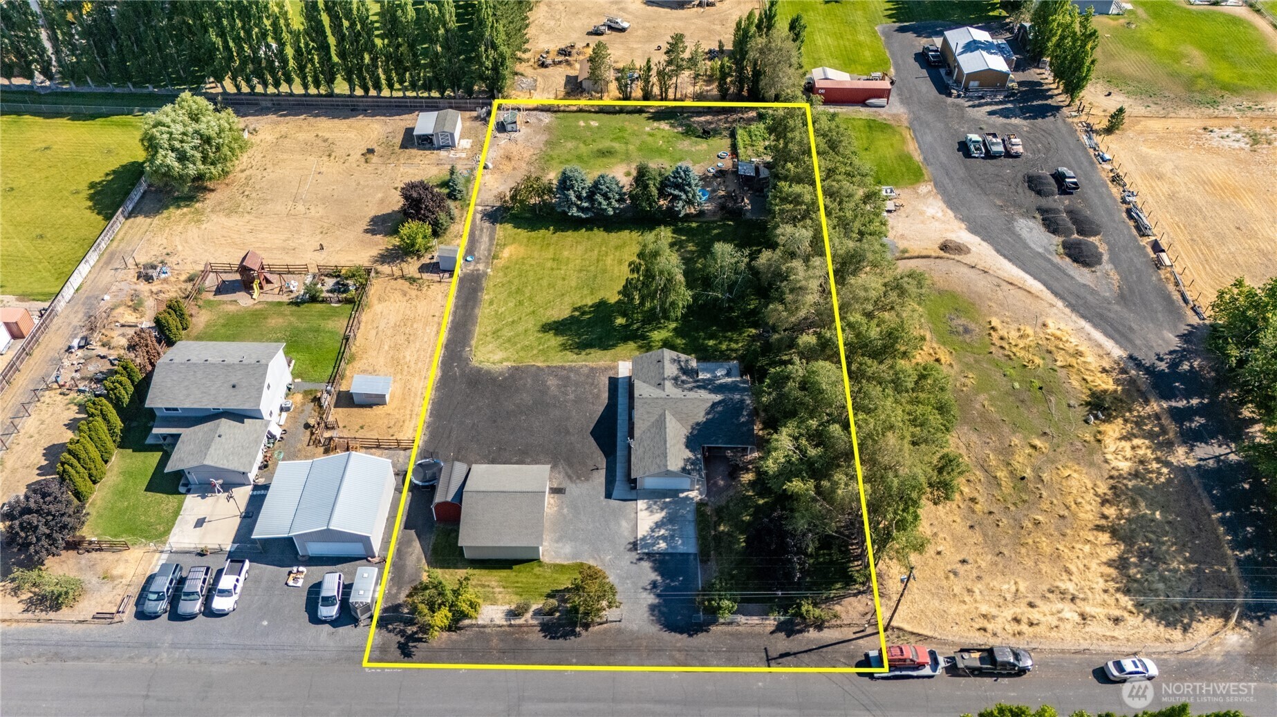 Property Photo:  7887  Dahl Road NE  WA 98837 