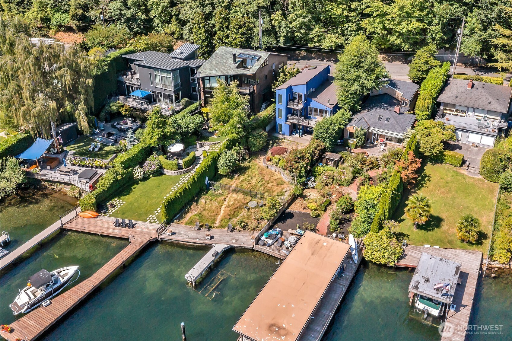 Property Photo: 1310 Lakeside Avenue S WA 98144