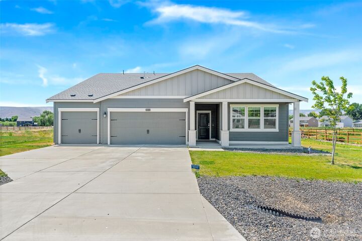 2911  Roan Drive  Ellensburg WA 98926 photo