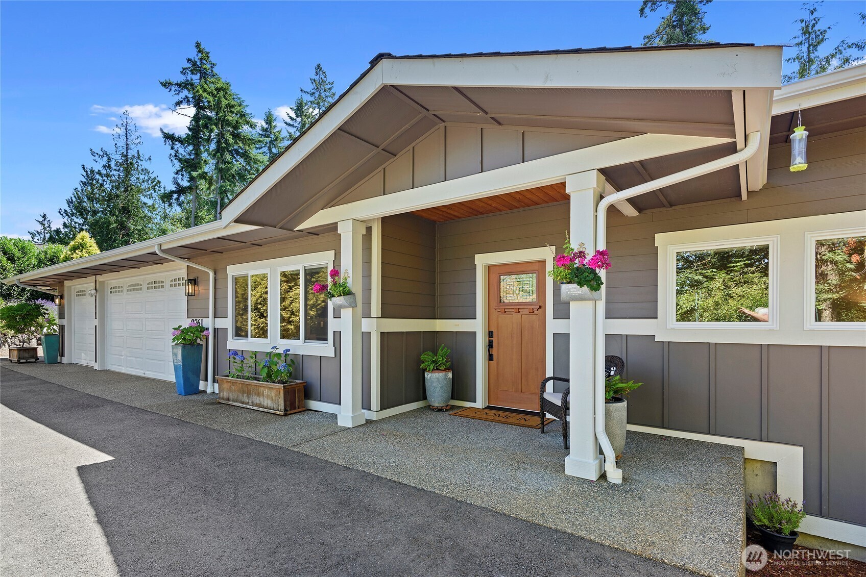 Property Photo: 9761 NE Charisma Circle WA 98110