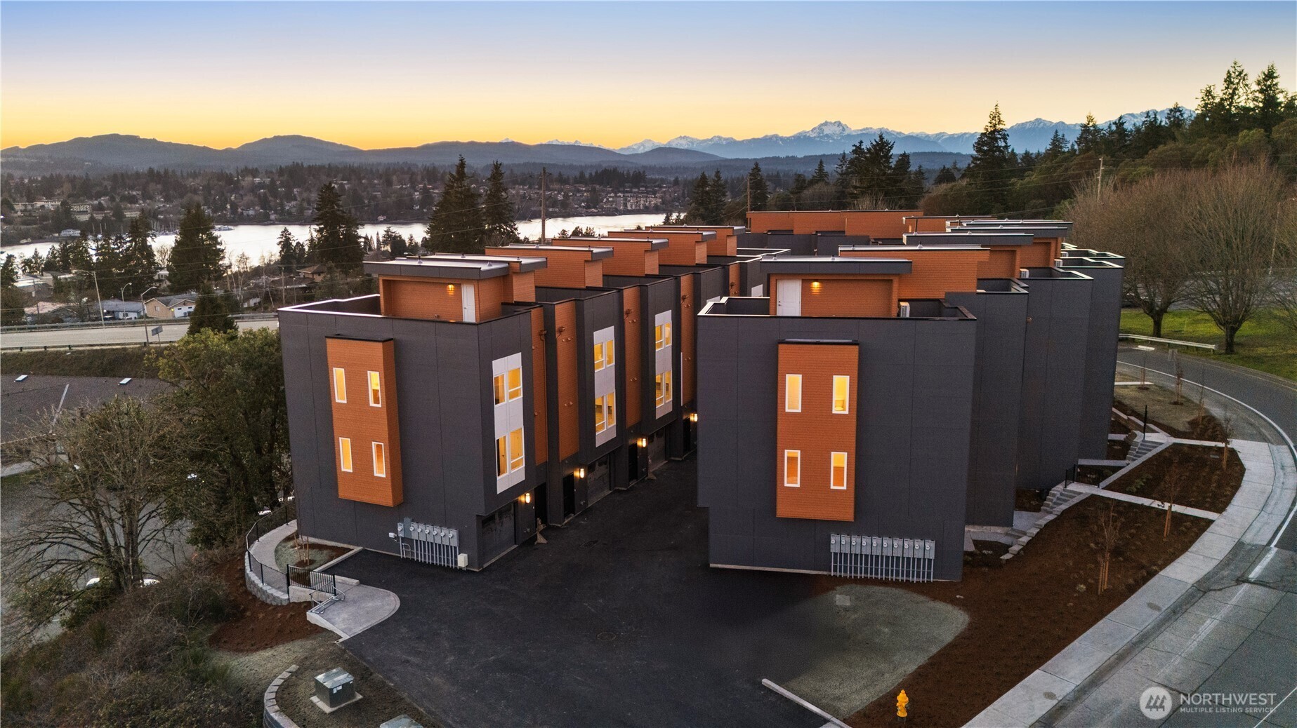 Property Photo:  2801  Clare Avenue 9  WA 98310 