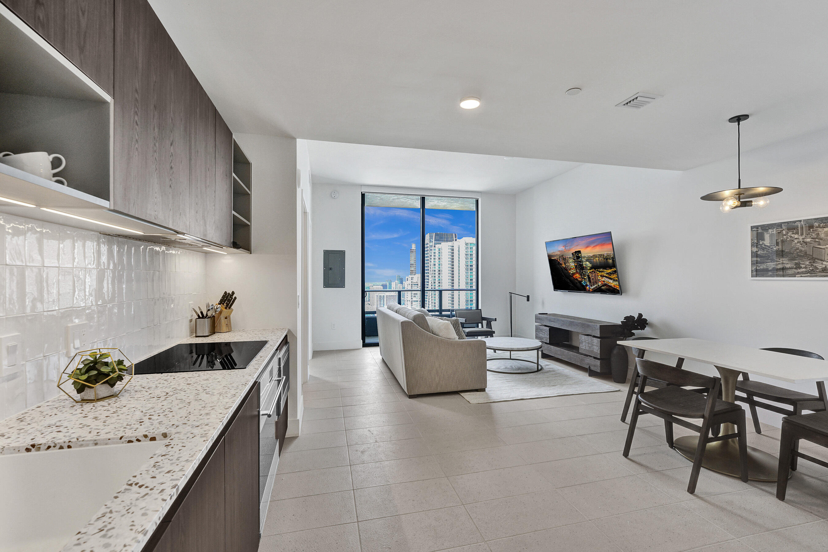Property Photo: 159 NE 6th Street 4813 FL 33132