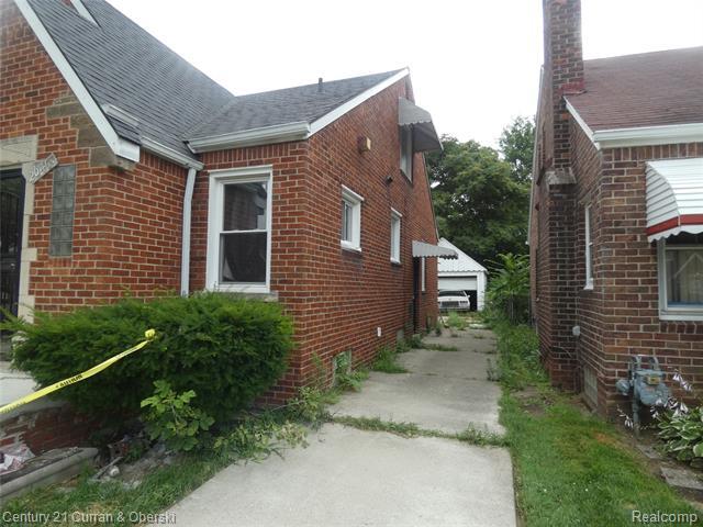 Property Photo: 20466 Spencer Street MI 48234