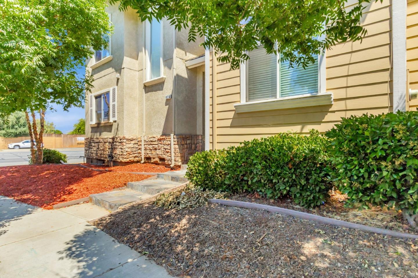 Property Photo:  425 Carpentier Way  CA 95111 