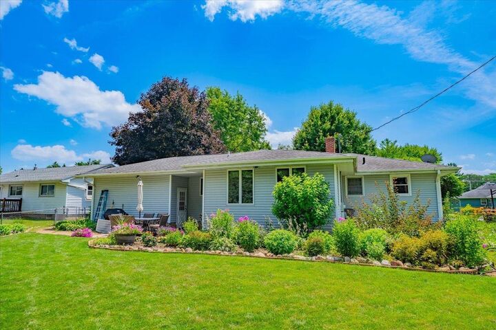 Property Photo: 708 Columbia Avenue WI 53532