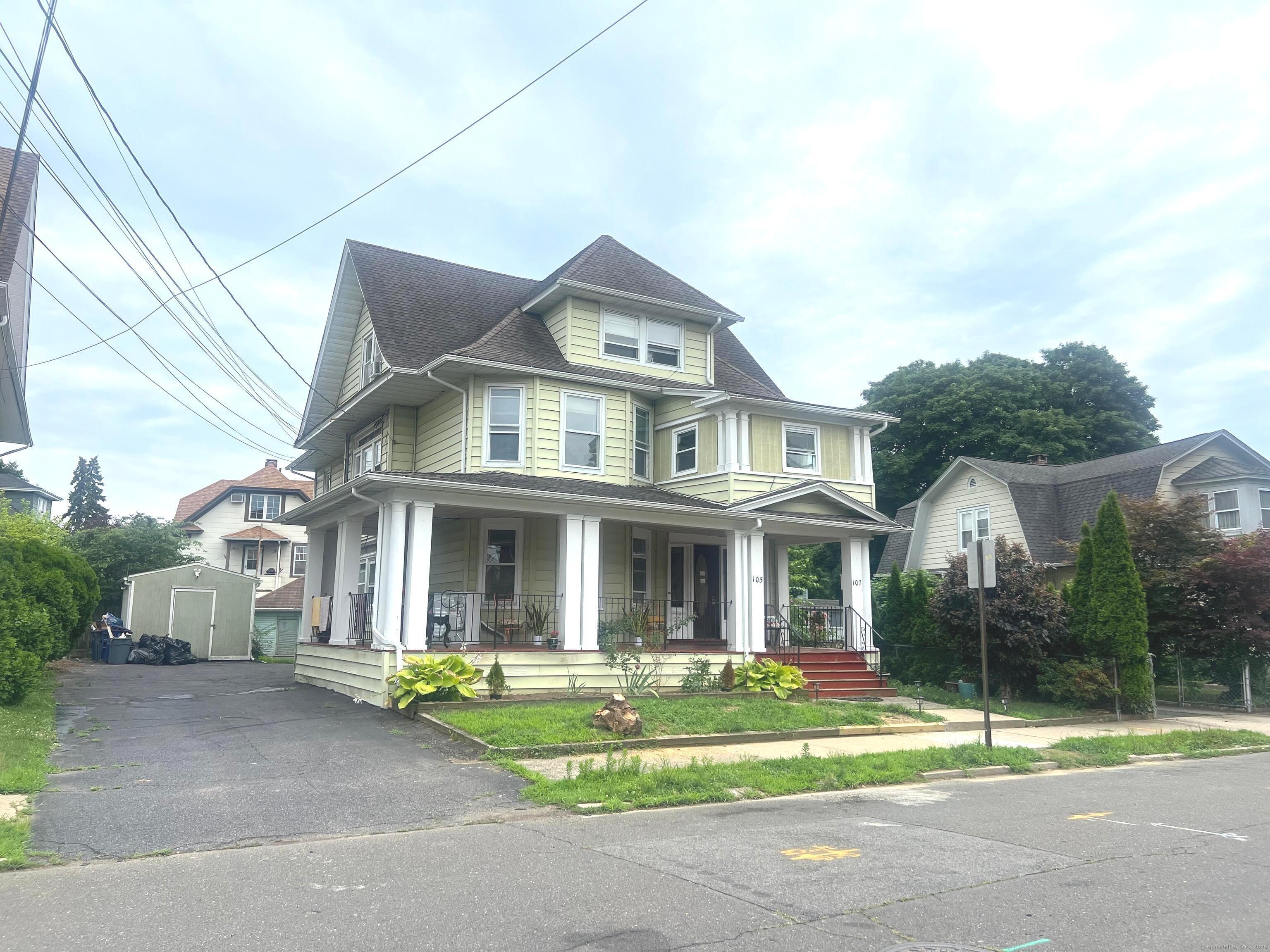 Property Photo: 105 Wentworth Street 2 CT 06606
