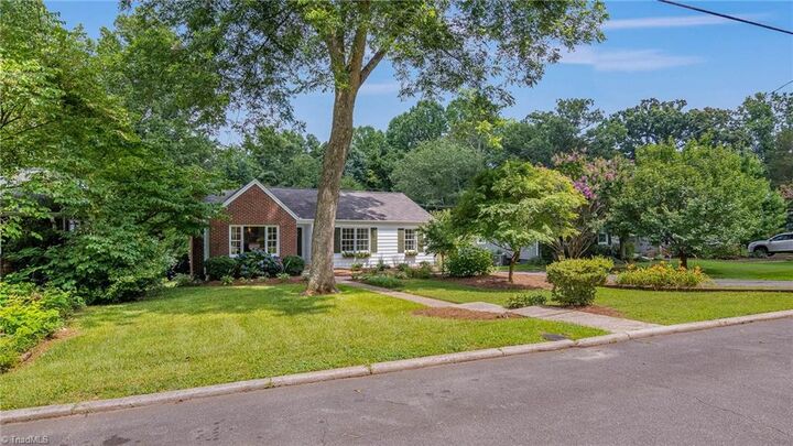 Property Photo: 1209 Irving Street NC 27103