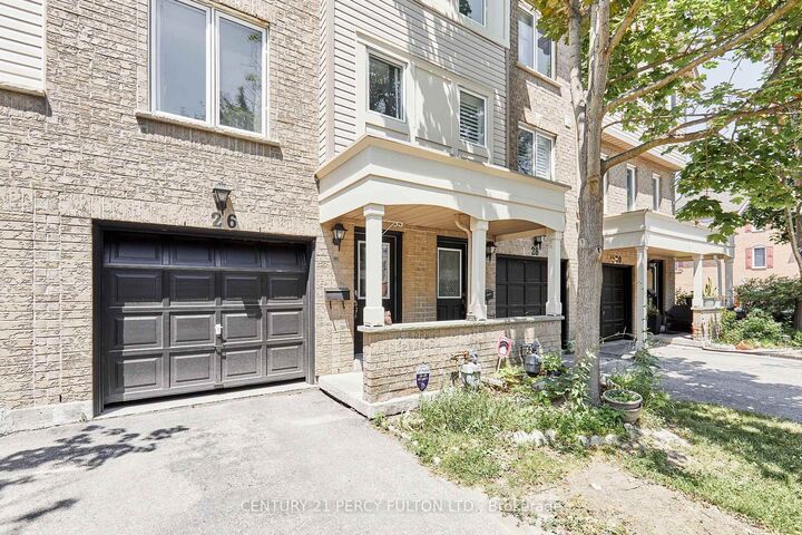 Property Photo:  26 Spraggins Lane  ON L1T 4H2