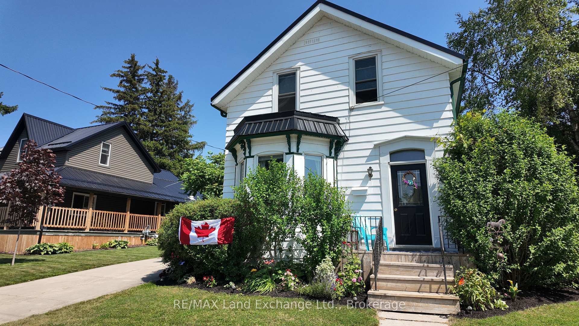 1049 Queen Street  Kincardine ON N2Z 1E3 photo