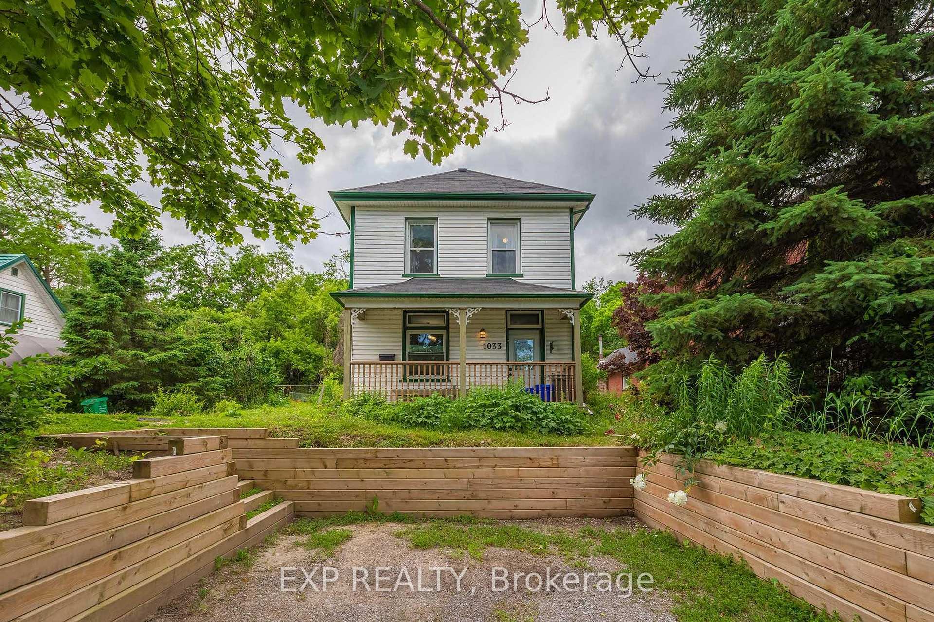 Property Photo: 1033 Water Street ON K9H 3P5