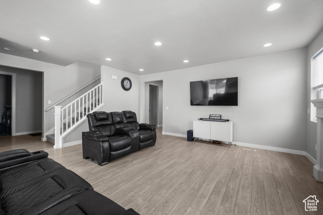 Property Photo: 13099 S Twisted Oak Dr UT 84096