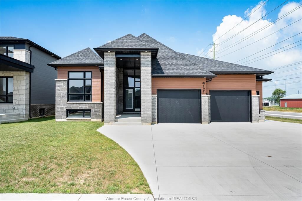 Property Photo: 121 Hazel Crescent ON N9Y 0A9