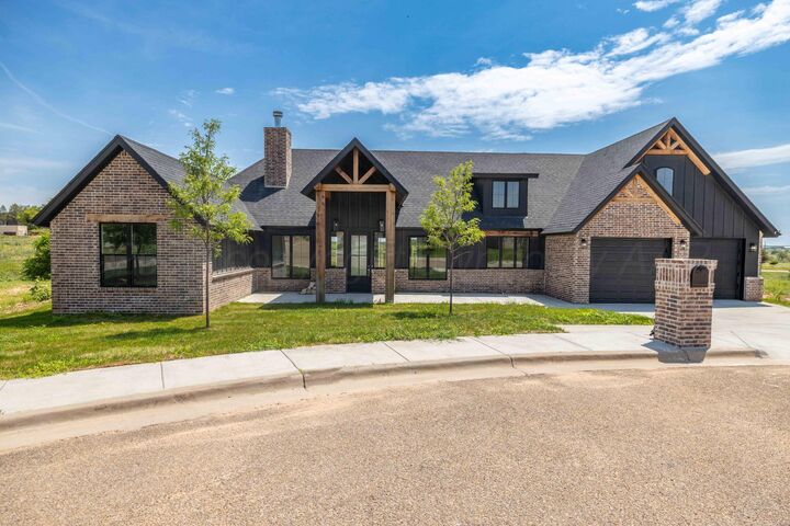 Property Photo: 10 Yuel Court TX 79015-1127