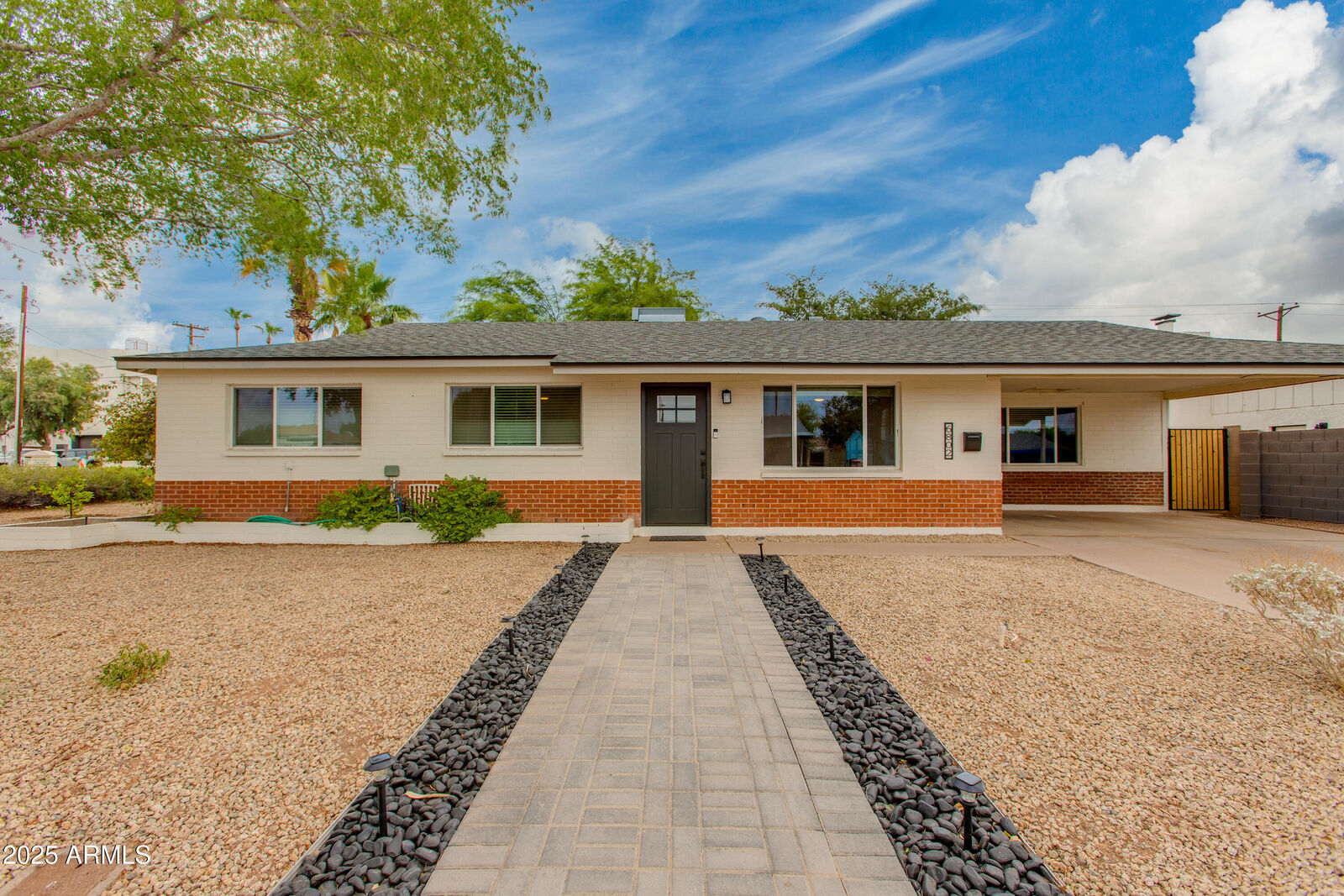 Property Photo: 6802 E Loma Land Drive AZ 85257