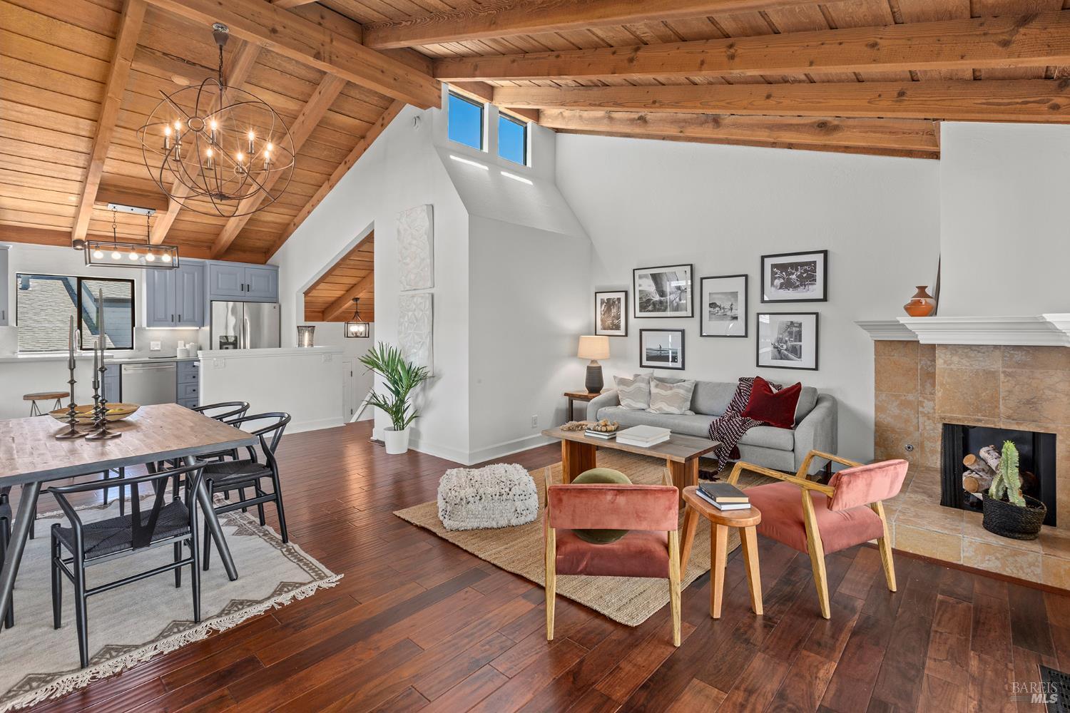 Property Photo: 805 S Eliseo Drive 1 CA 94904