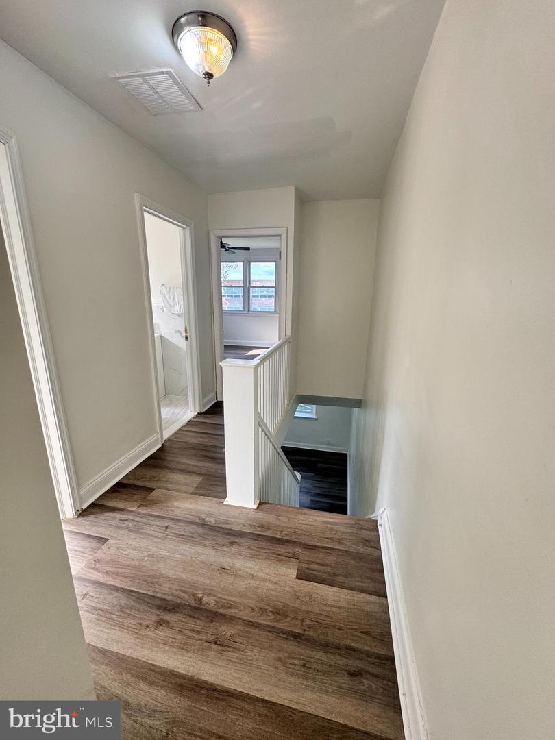 Property Photo: 1128 Longshore Avenue PA 19111