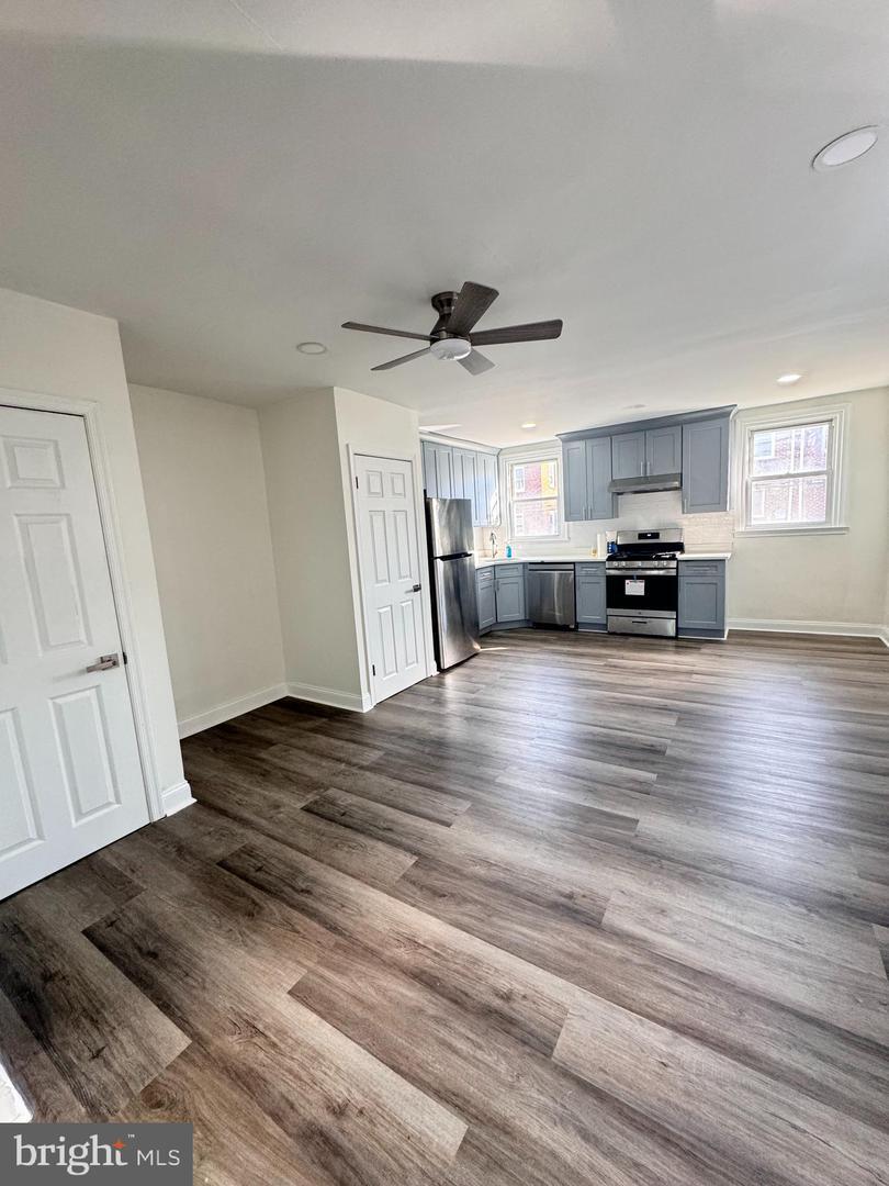Property Photo:  1128 Longshore Avenue  PA 19111 