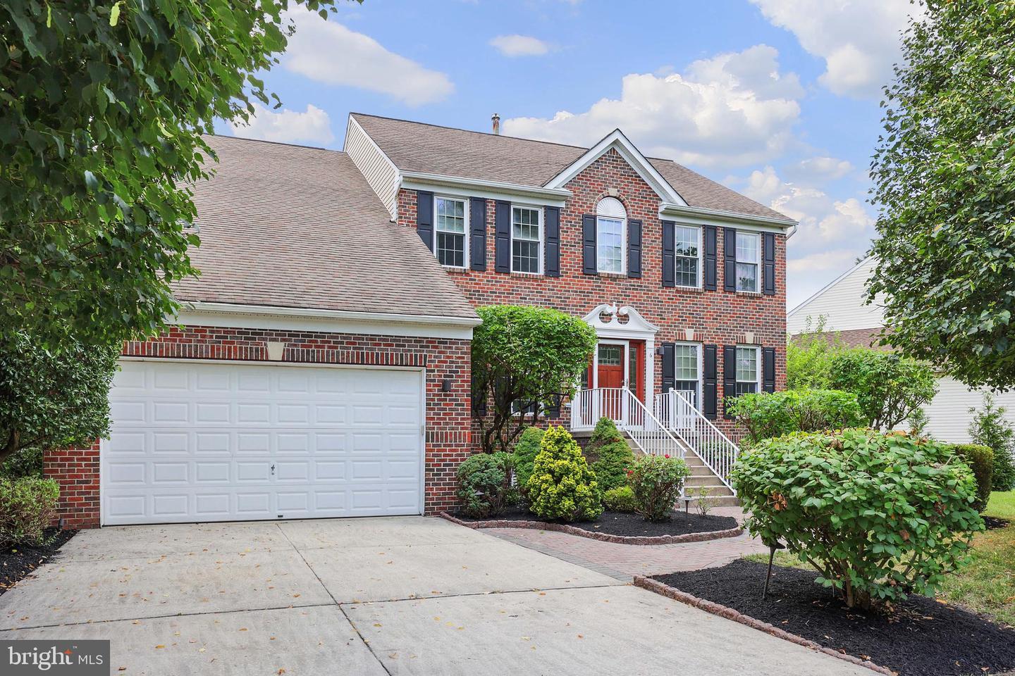Property Photo: 6 Westbury Court NJ 08505