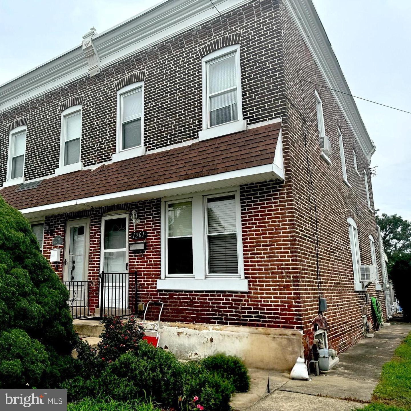 Property Photo: 1301 E 9th Street PA 19022