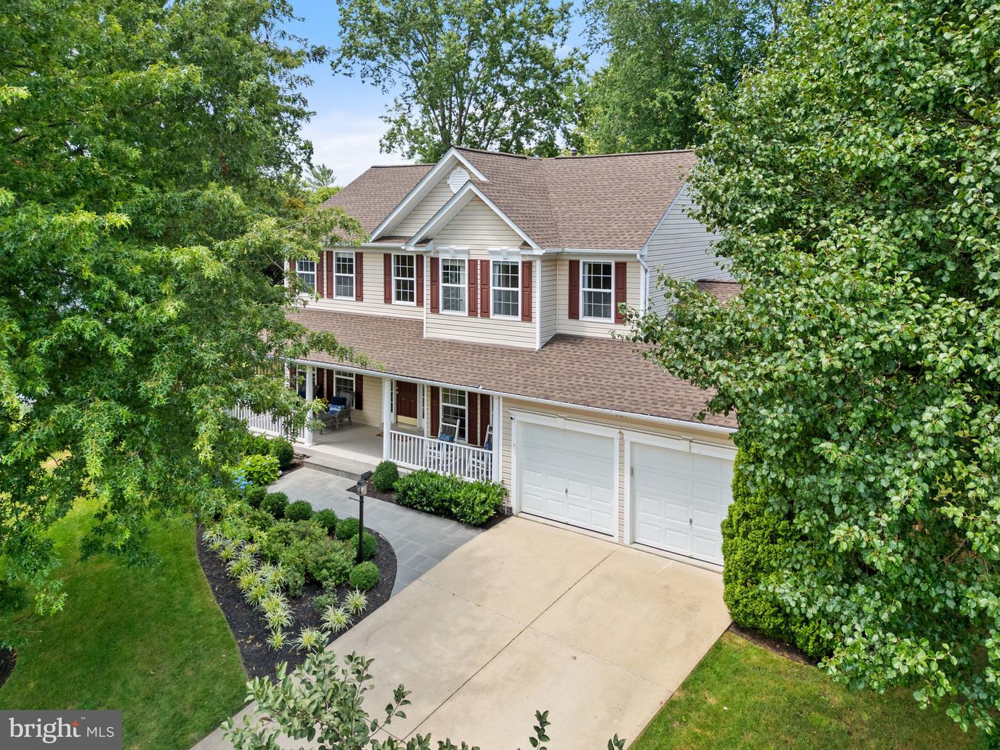 Property Photo: 527 Rugby Court VA 20132