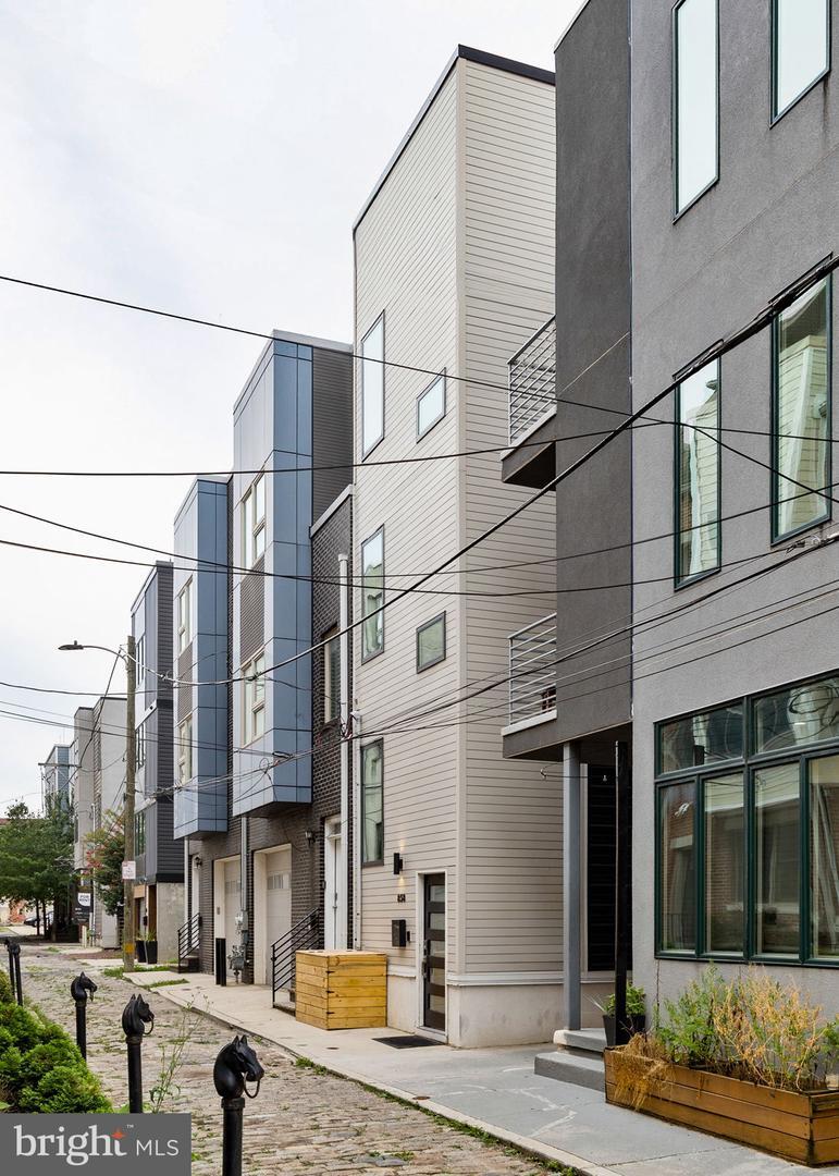 Property Photo: 858 N Leithgow Street PA 19123