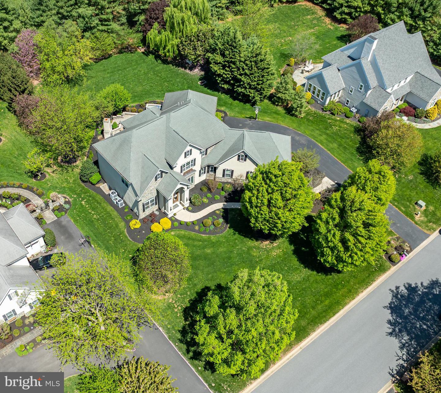 Property Photo:  315 Sarsen Drive  PA 17543 