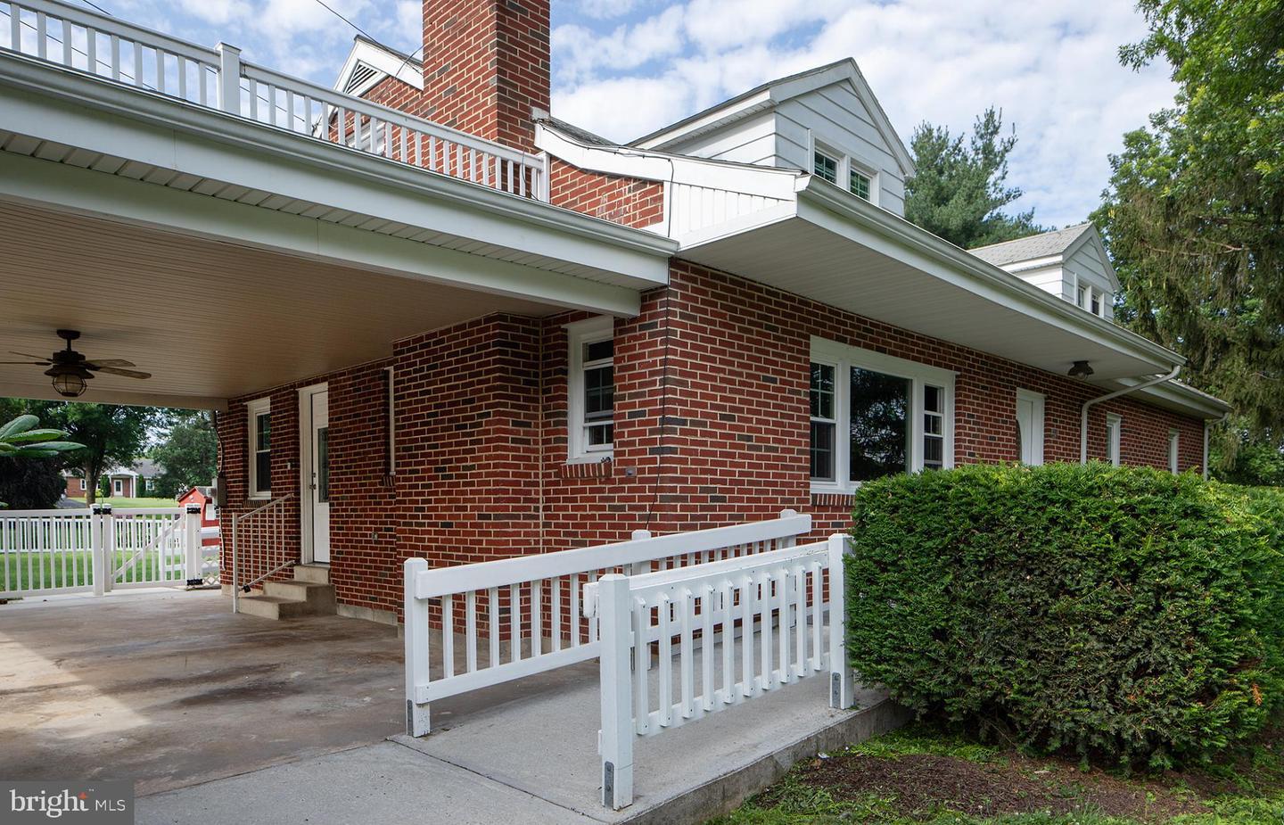 Property Photo:  1239 W Trindle Road  PA 17055 