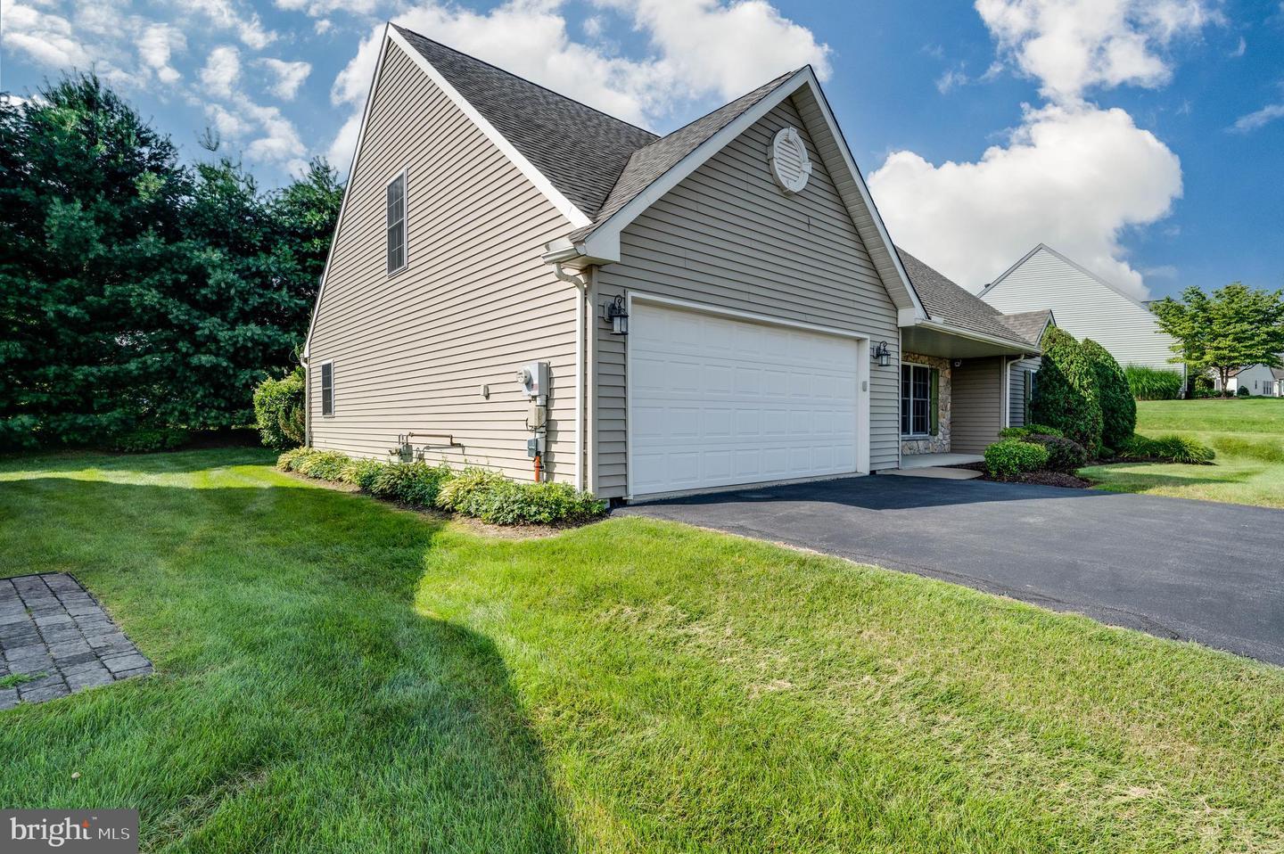 Property Photo:  126 S Cacoosing Drive  PA 19608 