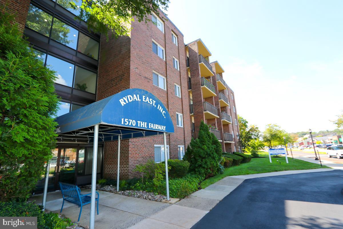 Property Photo: 1570 The Fairway 103E PA 19046