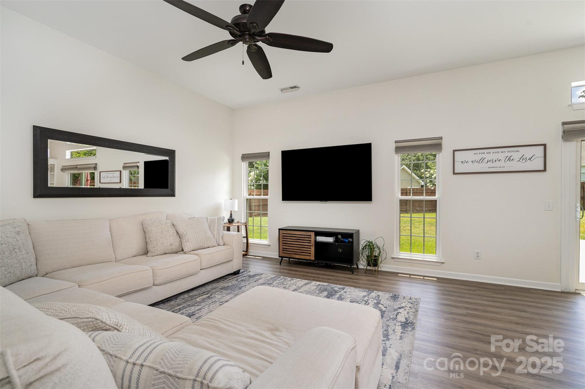 Property Photo: 8000 Rachel Court NC 28173