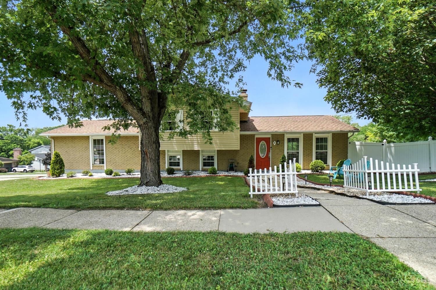 Property Photo:  1 Pinehurst Court  OH 45014 
