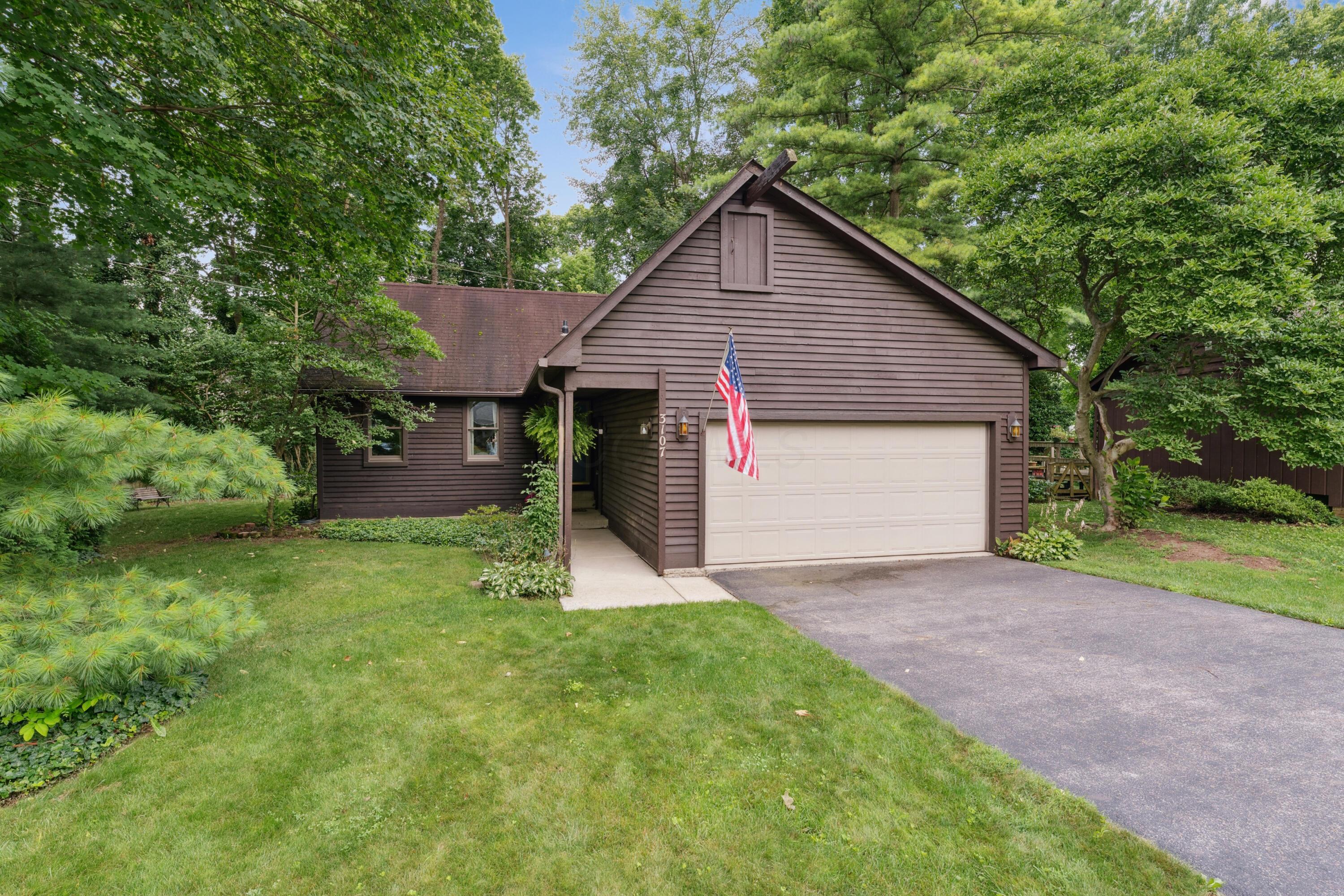 Property Photo:  3107 Hamden Court  OH 43017 