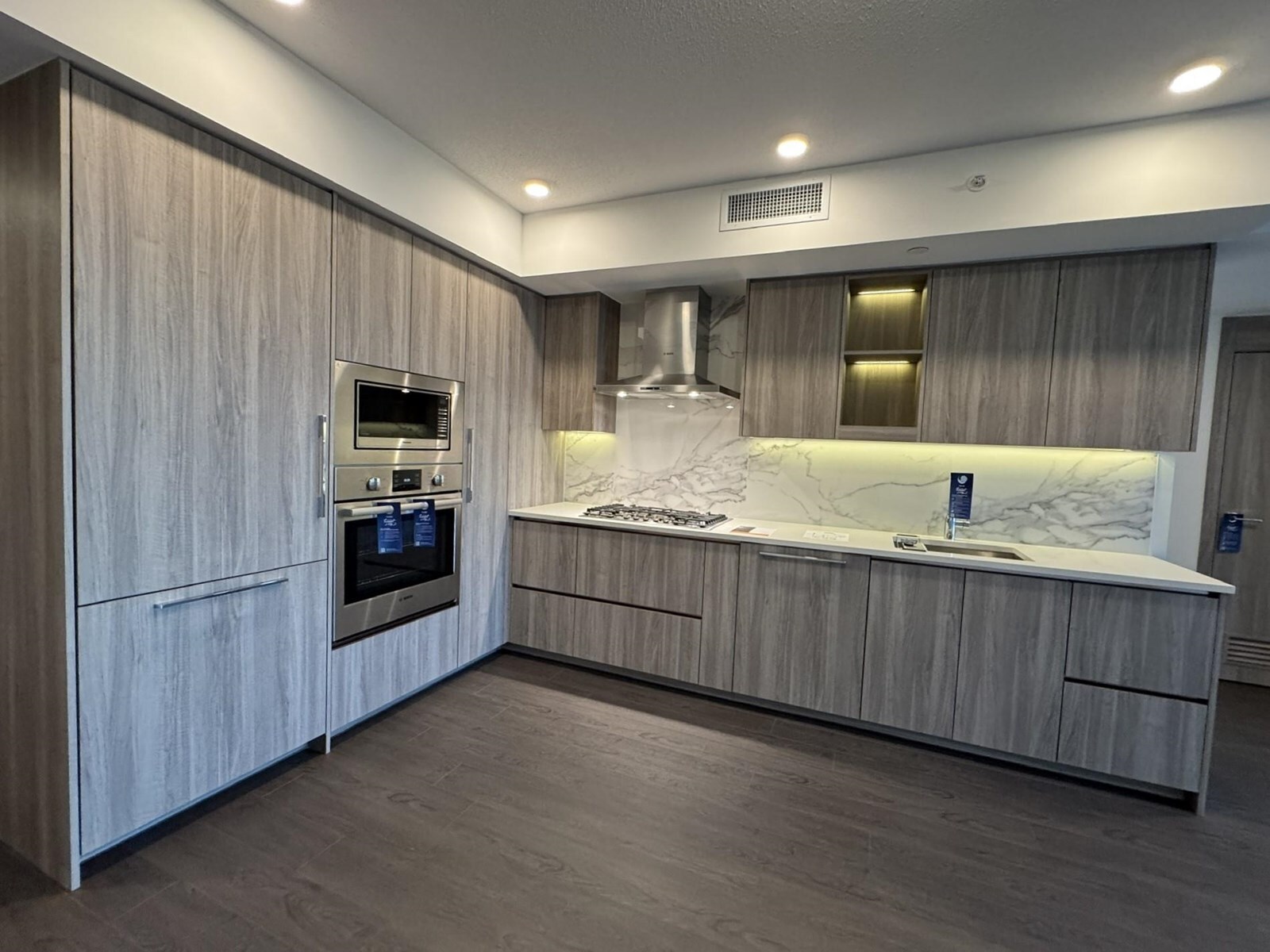 Property Photo: 13778 100 2204 BC V3T 0V3
