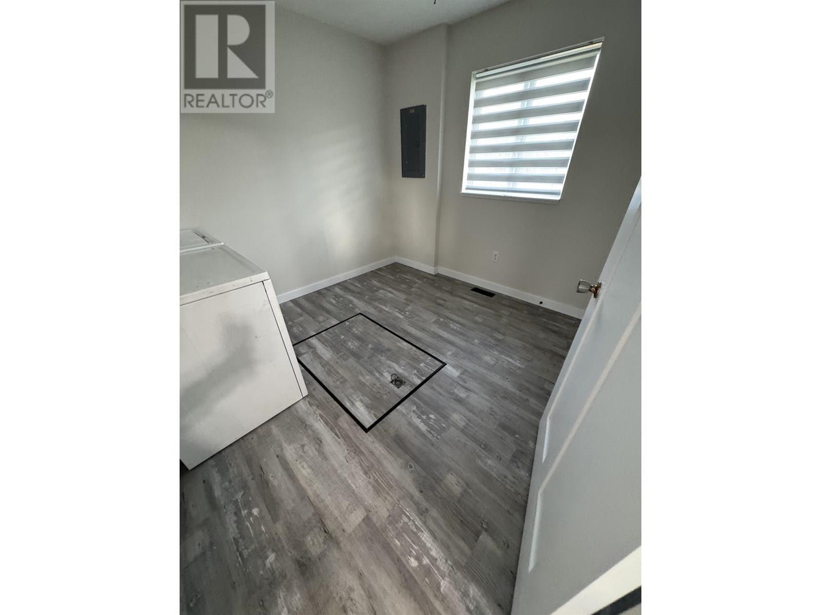 Property Photo:  8809 101 Avenue  BC V1J 7C6 