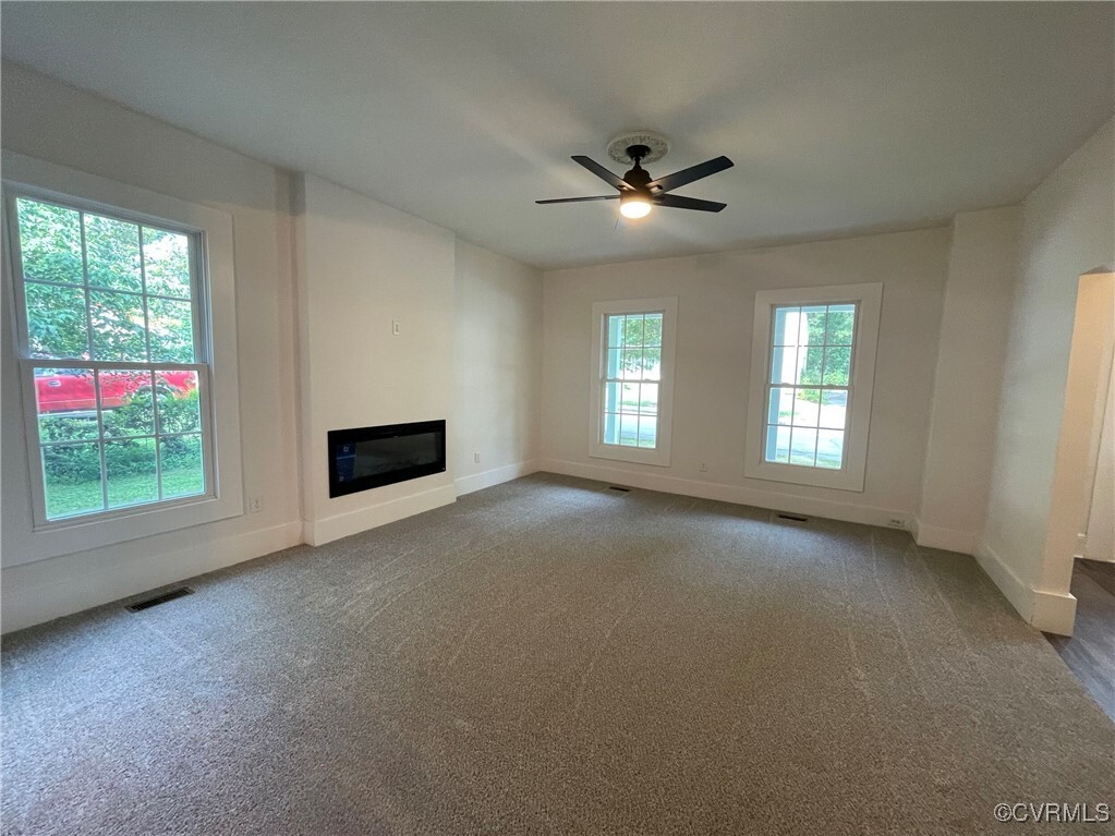 Property Photo: 139 W Main Street VA 23888