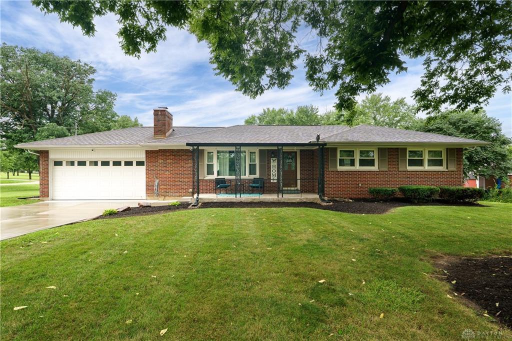 Property Photo: 6251 Todhunter Road OH 45044