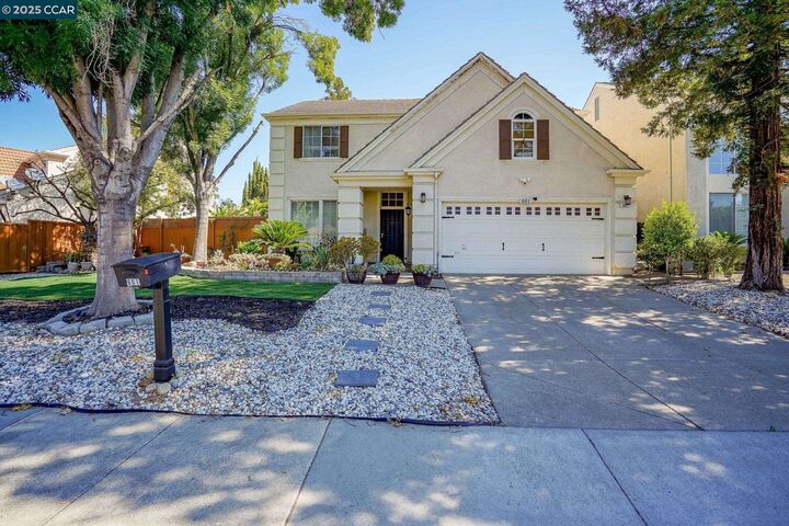 Property Photo: 601 Burwood Way CA 94509