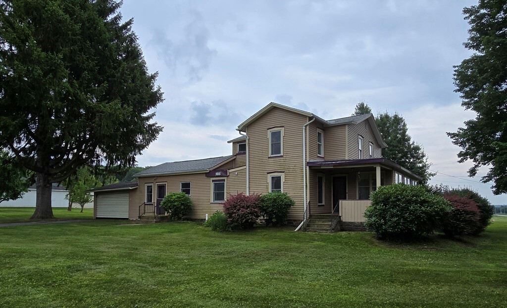 Property Photo: 117 S Perry Lane PA 16412