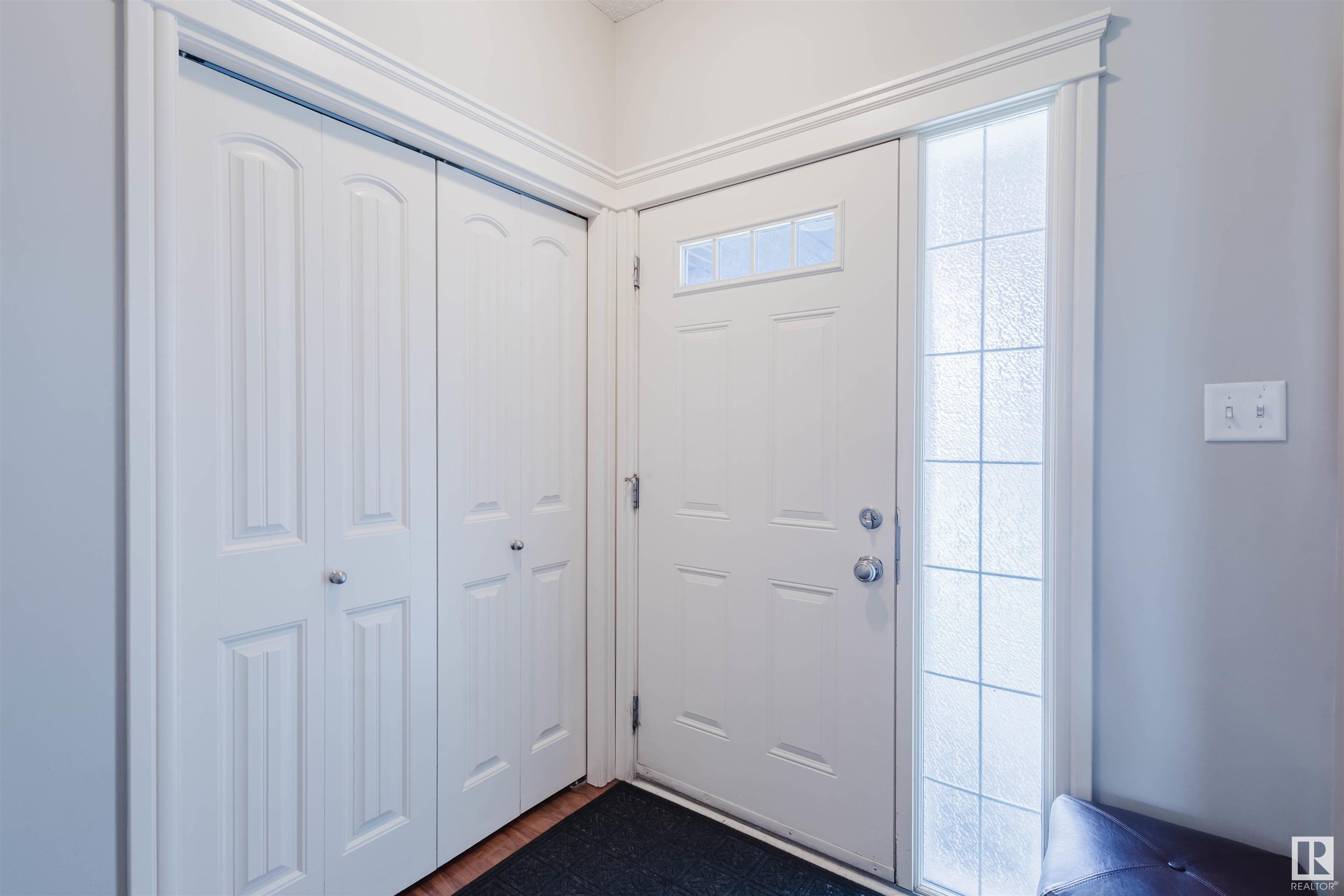 Property Photo:  11409 13 Avenue SW  AB T6W 0G8 